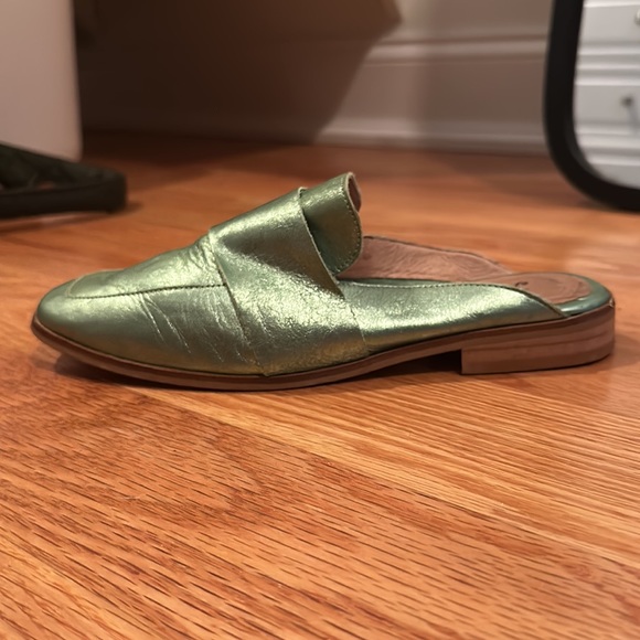 Free People Metallic Mint Green Slides - 36 - Picture 3 of 6